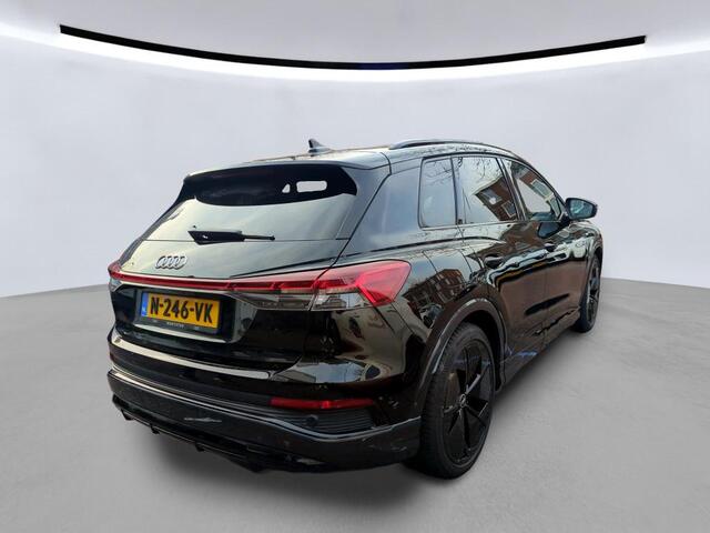 Audi Q4 e-tron 50 quattro Launch edition S Competition 77 kWh / Dinamica Leder / Stoelverwarming / 21 Inch / Elect. Achterklep