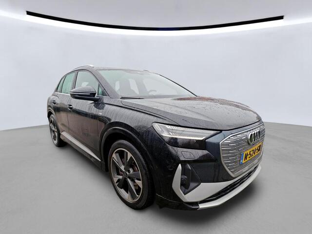 Audi Q4 e-tron 40 S edition 77 kWh / Camera / Elect. Achterklep / Getint glas / 20 Inch