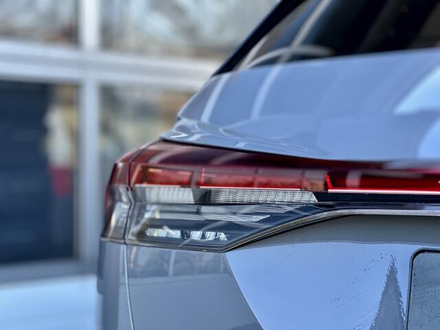 Audi Q4 e-tron 45 S | S-Line | Exclusive | Camera | LED | Stoelverw. | Navi | Adapt Cruise | 20" | LED | Incl btw