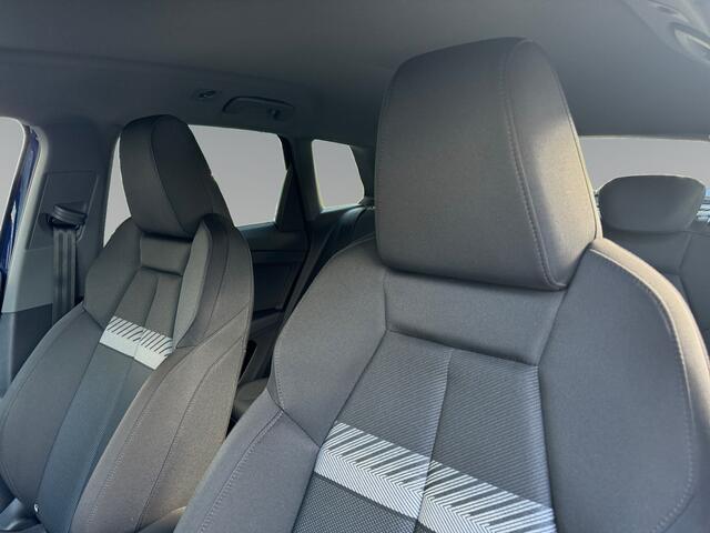 Audi Q4 e-tron 45 Advanced edition 82 kWh 286pk MMI navigatie plus | Parkeerhulp plus | Achteruitrijcamera