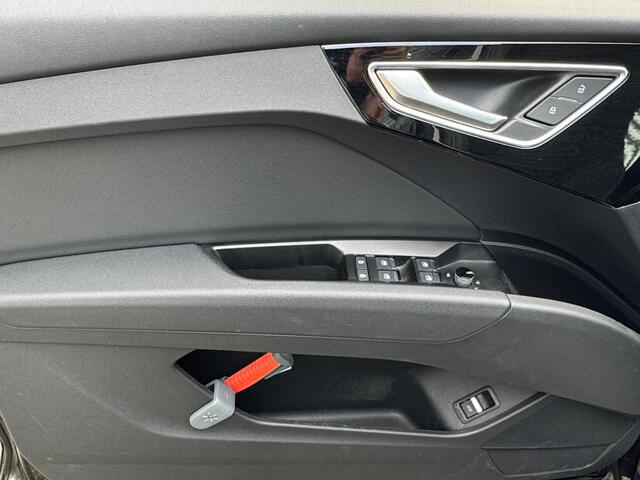 Audi Q4 e-tron 40 204pk S edition 77 kWh Augmented reality head-up display | MMI navigatie pro | Adaptive cruise control