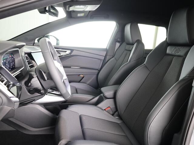 Audi Q4 e-tron 45 quattro S Edition Competition 82 kWh Ambient Light | Achteruitrijcamera | Apple Carplay | Zwart optiek pakket | Adaptive cruise control |