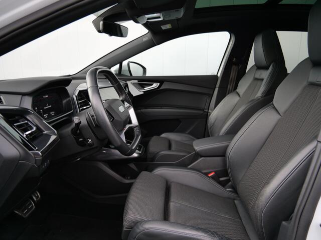 Audi Q4 e-tron 35 Launch edition S Competition 55 kWh 170 Pk Automaat Navi / DAB / Camera / Pano-dak / Stoelverwarming / SOH 89,9 %