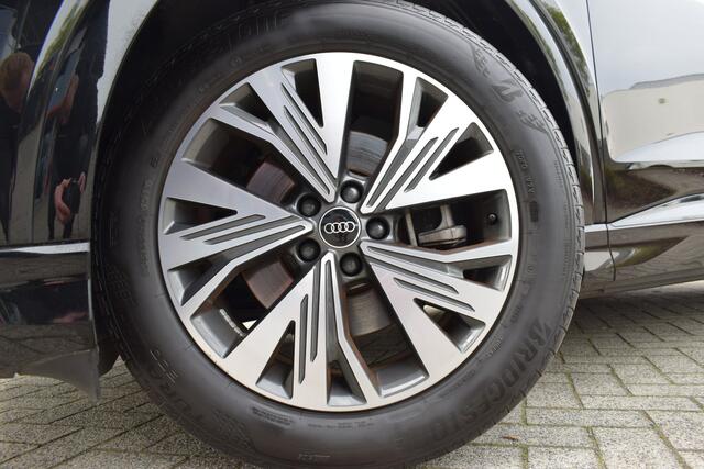 Audi Q4 e-tron 35 Launch edition Advanced Plus 55 kWh | Trekhaak | Kantel/Schuif Dak | Stuur + Stoelverwarming | Adaptieve Cruise Control |