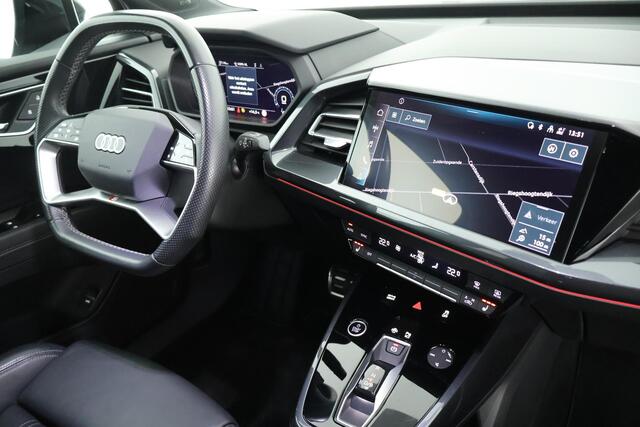 Audi Q4 e-tron 40 S edition 204pk 77 kWh SOH 94% Trekhaak Camera Leder Sonos Virtual Cockpit Navigatie S-Line