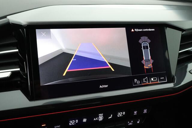 Audi Q4 e-tron 40 S edition 204pk 77 kWh SOH 94% Trekhaak Camera Leder Sonos Virtual Cockpit Navigatie S-Line