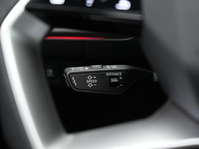 Audi Q4 e-tron 45 Quattro Advanced edition 82 kWh 286 pk | Panoramadak | Trekhaak | Head-up display | Matrix LED | Achteruitrijcamera | Stoelverwarming