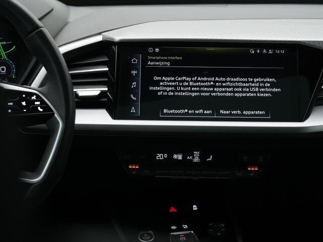 Audi Q4 e-tron 45 Quattro Advanced edition 82 kWh 286 pk | Panoramadak | Trekhaak | Head-up display | Matrix LED | Achteruitrijcamera | Stoelverwarming