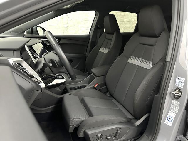 Audi Q4 e-tron 45 Quattro 77 kWh | ACC | Sonos-Sound | Head-Up | 95% SOH | Sportstoelen | Keyless-Entry | Memory | Groot Navi | Virtual-Cockpit | Getint Glas | 3-Zone Clima | Zwarte Hemel | LED | Carplay | Standkachel | Achteruitrij-Camera | Stoelverwarming |