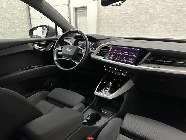 Audi Q4 e-tron 45 Quattro 77 kWh | ACC | Sonos-Sound | Head-Up | 95% SOH | Sportstoelen | Keyless-Entry | Memory | Groot Navi | Virtual-Cockpit | Getint Glas | 3-Zone Clima | Zwarte Hemel | LED | Carplay | Standkachel | Achteruitrij-Camera | Stoelverwarming |