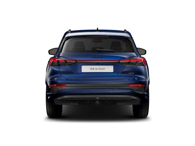 Audi Q4 e-tron 45 S edition Competition 82 kWh 286 pk | Assistentiepakket plus | Comfortpakket | Lichtpakket plus ambient light | Trekhaak |
