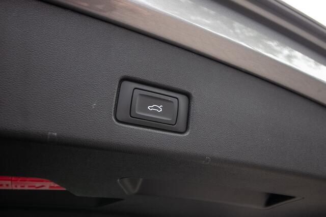 Audi Q4 e-tron 40 Advanced edition 77 kWh | Sportstoelen | 19" LMV | Adapt cruise | Camera |