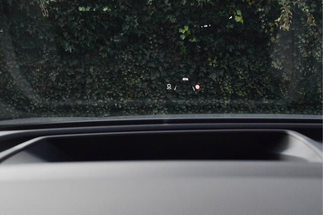 Audi Q4 e-tron 40 / 2x S-line/ Adaptive Cruise Control/ Head-Up Display/ Sportonderstel/ 150kW (204PK)