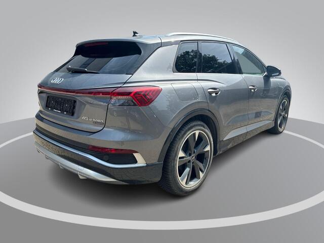 Audi Q4 e-tron 45 Quattro S Edition 77 kWh 265pk · SOH 90,8% · Camera · Head-Up Display · Warmtepomp · ACC · Elek. Achterklep · Apple/Android Car Play ·