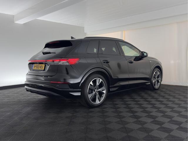 Audi Q4 e-tron 40 Launch edition S Competition 77 kWh [3-Fase-11kW] {SoH-89%} (INCL-BTW) (INCL.BTW) *HEAT-PUMP | HEAD-UP | LEATHER | MATRIX-LED | SONOS-SOUND | ADAPTIVE-CRUISE | HEATED-SPORTSEATS | AMBIENT-LIGHT | DIGI-COCKPIT | CAMERA | KEYLESS | DAB+ | TOWBAR | 20''AL