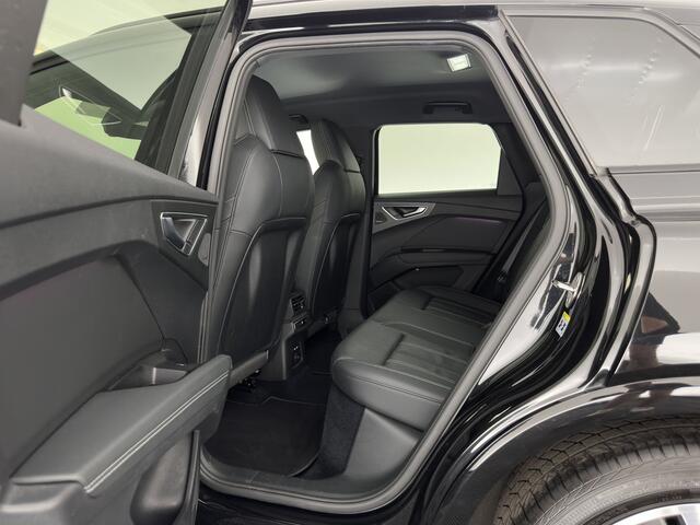 Audi Q4 e-tron 40 Launch edition S Competition 77 kWh [3-Fase-11kW] {SoH-89%} (INCL-BTW) (INCL.BTW) *HEAT-PUMP | HEAD-UP | LEATHER | MATRIX-LED | SONOS-SOUND | ADAPTIVE-CRUISE | HEATED-SPORTSEATS | AMBIENT-LIGHT | DIGI-COCKPIT | CAMERA | KEYLESS | DAB+ | TOWBAR | 20''AL