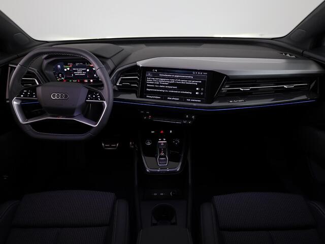 Audi Q4 e-tron 45 S edition Competition 82 kWh 286 pk | Panoramadak | Achteruitrijcamera | Apple Carplay |