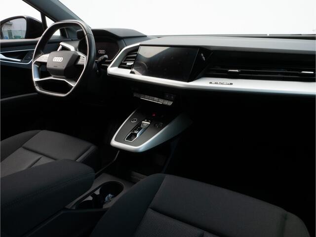 Audi Q4 e-tron 35 Launch edition 55 kWh SOH 91% Stoelverwarming/ Cruise control/ Dab/ Navigatie Apps/ Full led/ Elektr. achterklep
