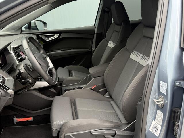 Audi Q4 e-tron BWJ 2022 | 35 Launch edition Advanced 55 kWh | SPORTSTOELEN | CARPLAY | CLIMA | STOELVERW | CAMERA A | PDC 2X | LICHTMETAAL |