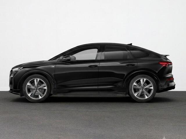 Audi Q4 e-tron S edition e-tron 63 kWh 204 pk | Glazen panoramadak | Trekhaak | Techniekpakket plus | Optiekpakket zwart-glanzend |