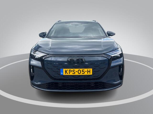 Audi Q4 e-tron S edition quattro performance 82 kWh · Tech Pro · Panorama dak · SONOS Sound · Ambient lighting · Head-up Display