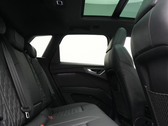 Audi Q4 e-tron 50 quattro S Line 82 kWh 299pk Dealer O.H | Trekhaak Af Fabriek | Panodak | Adaptive Cruise | Camera | Lederen Sportstoelen Memory & Verwarmd | Matrix LED | BLIS | Keyless | Navigatie | Virtual | DAB | 20"L.M |