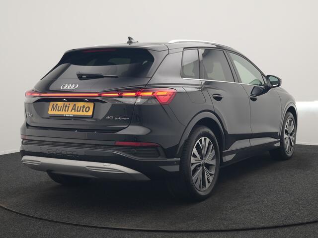 Audi Q4 e-tron 40 Edition 77 kWh 204pk Dealer O.H | Adaptive Cruise | Camera | Sportstoelen Verwarmd | BLIS | Keyless | Virtual | Navigatie | DAB | 19"L.M |