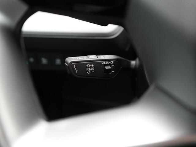 Audi Q4 e-tron 40 Edition 77 kWh 204pk Dealer O.H | Adaptive Cruise | Camera | Sportstoelen Verwarmd | BLIS | Keyless | Virtual | Navigatie | DAB | 19"L.M |