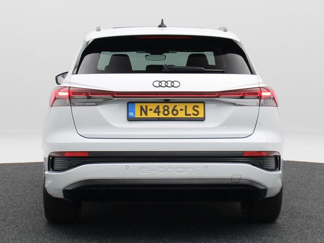 Audi Q4 e-tron 40 Launch edition S Competition 77 kWh 204 Pk | Stoelverwarming | Panorama dak | Adaptive Cruise | Matrix LED | Camera | CarPlay | 21 inch | 93.167 Km !!