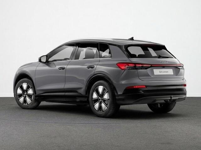Audi Q4 e-tron Advanced edition 82 kWh 286 pk | Techniekpakket plus | Privacy glas (donker getint) | Glazen panoramadak | Trekhaak |