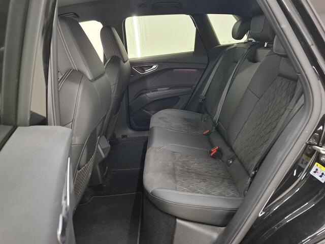 Audi Q4 e-tron 40 204pk SOH 93,7% S-Line Competition RS stoelen 77 kWh