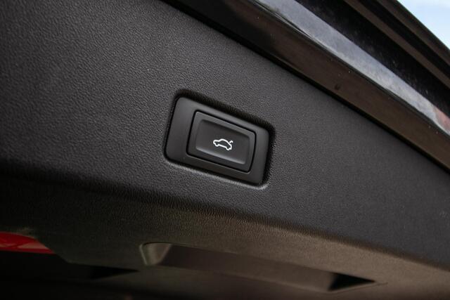 Audi Q4 e-tron 40 Launch edition Advanced 77 kWh | Carplay | Navigatie | Elek achterklep |