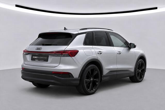 Audi Q4 e-tron 40 Advanced edition 77 kWh | Stoelverwarming | Adaptive Cruise Control | Camera | Parkeersensoren | Keyless | Navigatie | Apple Carplay | Climate Control | Leer | Warmtepomp