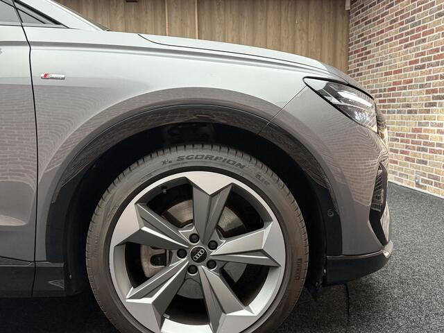 Audi Q4 e-tron 50 quattro Launch edition S Competition 77 kWh | Pano | Head up