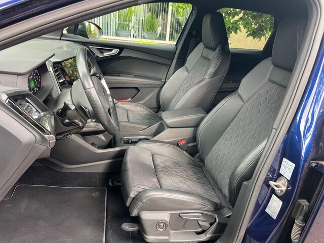 Audi Q4 e-tron 40 S-Line 77 kWh / AUTOMAAT/ WARMTEPOMP/ DIGITAL DASH/ ALCANTARA&LEDER/ CLIMATE/ STOELVERWARMING/ CRUISE/ NAVI