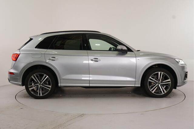 Audi Q5 55 TFSI e quattro Competition | S-Line | Panorama |