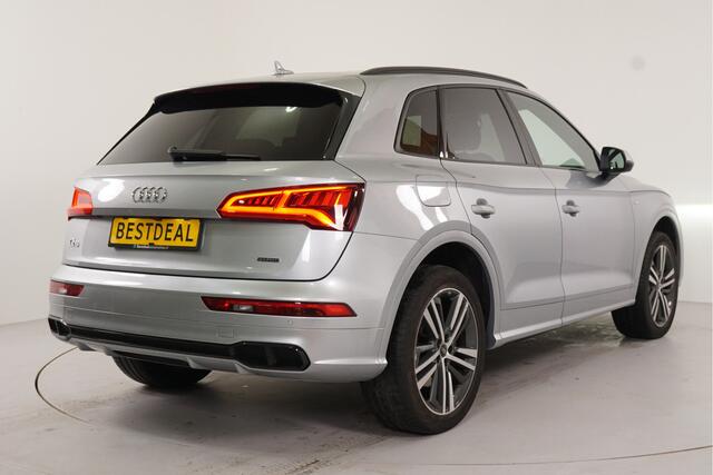 Audi Q5 55 TFSI e quattro Competition | S-Line | Panorama |