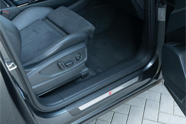 Audi Q5 Sportback 55 TFSI e quattro S-Line ACC Pano 360 Ambient Keyless Led Elek.Stoelen Luchtv. Matrix
