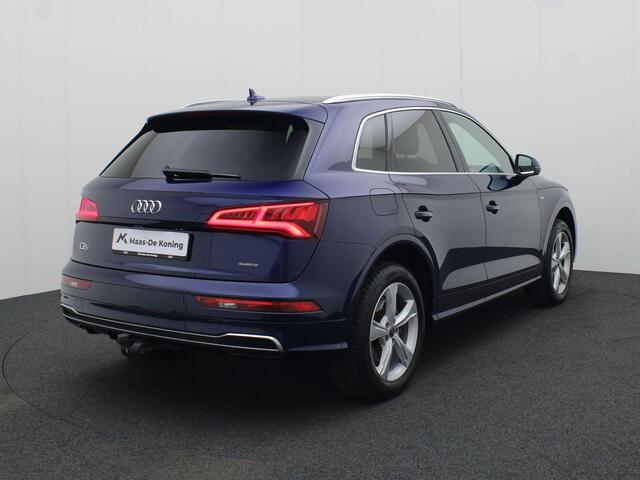 Audi Q5 50 TFSIe 220kW/299PK quattro S Line · Drive select · Trekhaak · Stoelverwarming ·