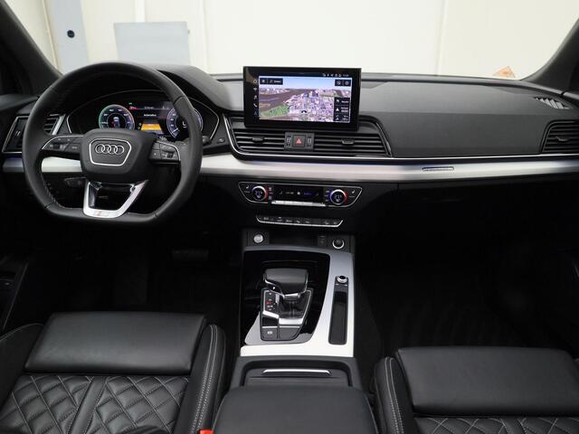 Audi Q5 Sportback 55 TFSIe 270kW/367PK S edition · Panoramadak · Leder · Apple Car Play · Camera · Trekhaak