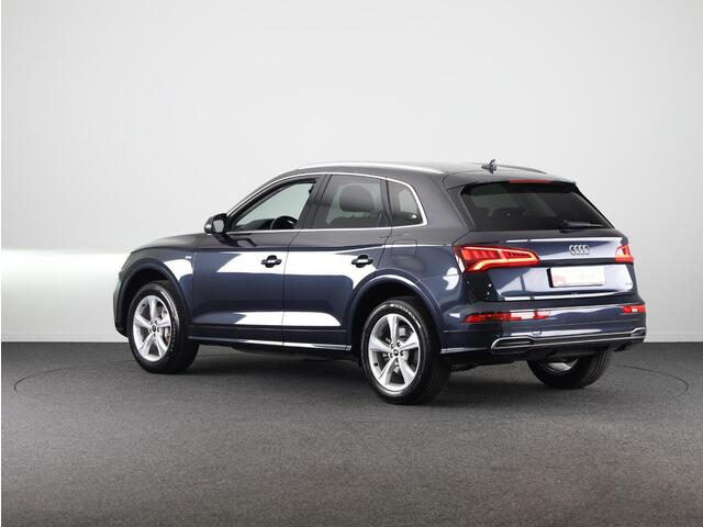 Audi Q5 50 TFSI e Advanced edition 299pk Plug in Hybrid S-tronic | Navigatie | Parkeersensoren | Adaptieve cruise control |