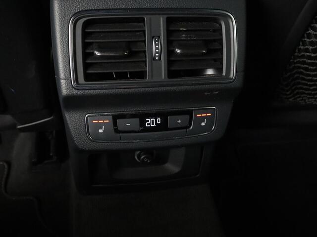 Audi Q5 2.0 TFSI quattro S Line | Stoelverwarming | Carplay | Half leder | Sportstoelen | Full LED | Navigatie | Achterbankverwarming | Park Assist | Virtual Cockpit