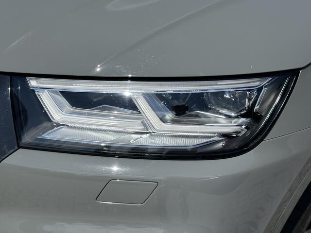 Audi Q5 50 TFSI e Quattro Sport Pano-Dak | Trekhaak | Stoelverw. | Carplay | LED