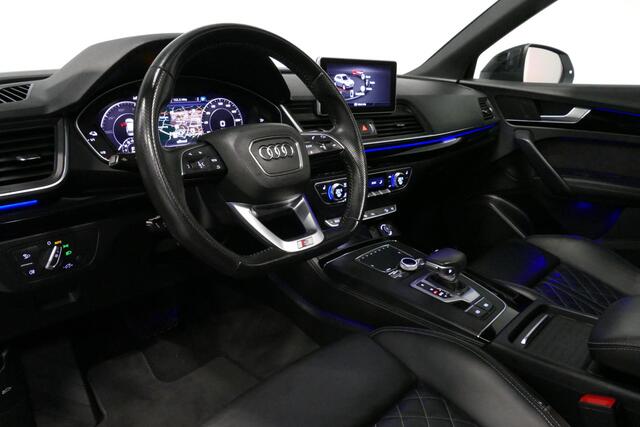 Audi Q5 55 TFSI e quattro S Edition Competition / Maxton Design Bodykit V.2 / RS Grill / Panoramadak / Elektr. verstelbare voorstoelen (links memory) / Stoelmassage / Apple Carplay - Android Auto / Matrix LED / Ambienteverlichting / Rondomzichtcamera / Dodehoekde