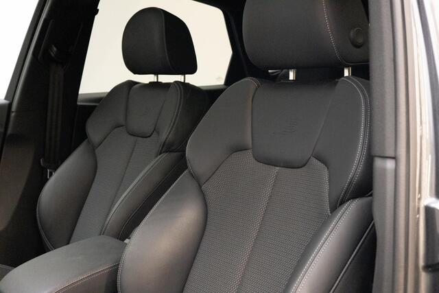 Audi Q5 Sportback 55 TFSI e S edition | Panoramadak | 36 camera | Trekhaak |