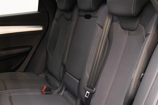 Audi Q5 Sportback 55 TFSI e S edition | Panoramadak | 36 camera | Trekhaak |