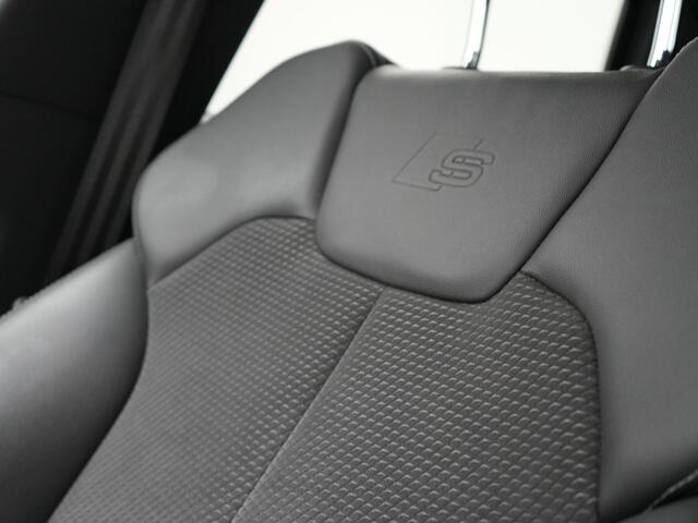 Audi Q5 55 TFSI e Quattro S Line Plug In Hybrid 367pk PHEV | Adaptive Cruise | Alcantara Sportstoelen Massage | 20"L.M | Keyless | DAB | Navi | Stoelverwarming | El. Achterklep |