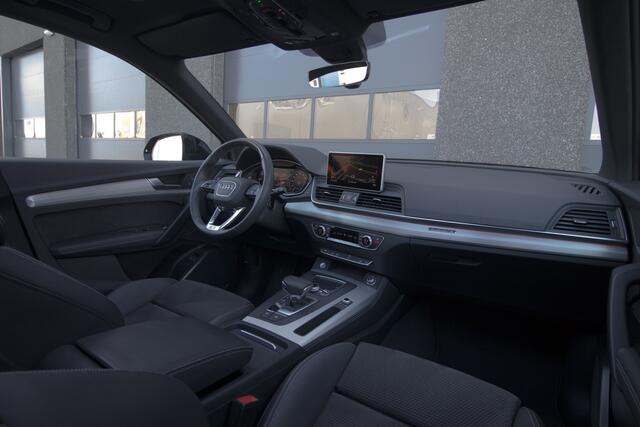 Audi Q5 55 TFSI e Quattro Competition S-Line | PHEV | 367 PK | Pano | Virtual | Matrix LED | 21 Inch Performance | Massage | Luchtvering | Trekhaak | Sfeer | Camera | Keyless | SQ5 Pack | Black Pack | Dealer Onderhouden | BTW | Garantie