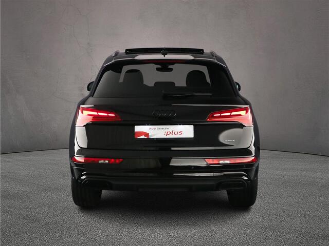 Audi Q5 55 TFSI e S edition Competition | Pano | B&O | Trekhaak | Matrix | ACC | 360 Camera | Optiek Zwart | Tour | City | Parking |