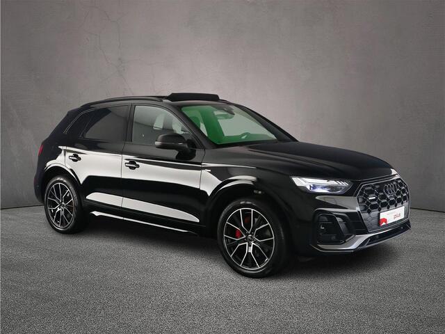 Audi Q5 55 TFSI e S edition Competition | Pano | B&O | Trekhaak | Matrix | ACC | 360 Camera | Optiek Zwart | Tour | City | Parking |